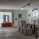 Moderno 3 Casa Vecchia *