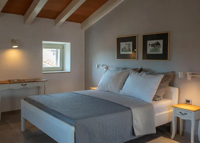 Moderno 3 Casa Vecchia * Peroj