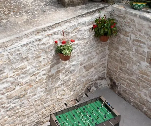 Moderno 3 Casa Vecchia