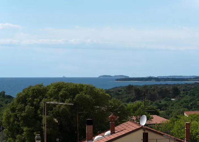 Moderno 3 Casa Vecchia * Peroj