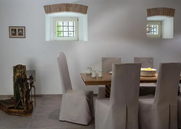 Moderno 3 Casa Vecchia * Peroj