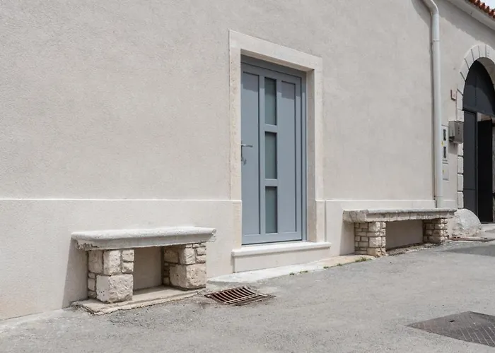Moderno 3 Casa Vecchia Willa Peroj