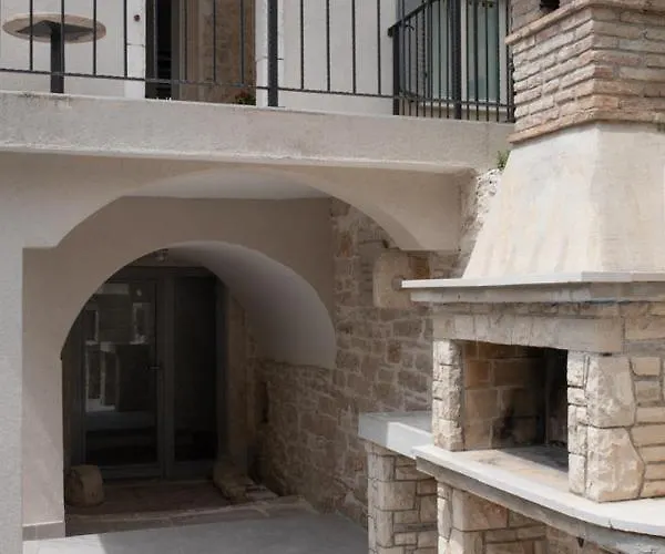 Moderno 3 Casa Vecchia * Peroj