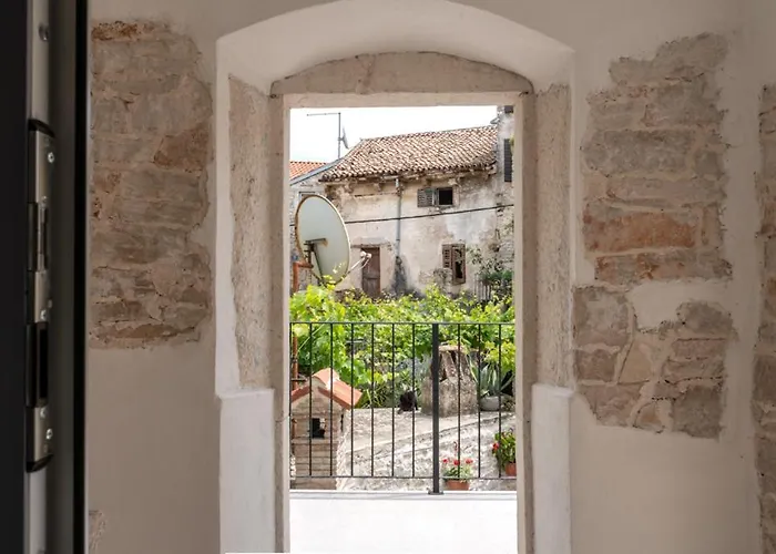 Moderno 3 Casa Vecchia