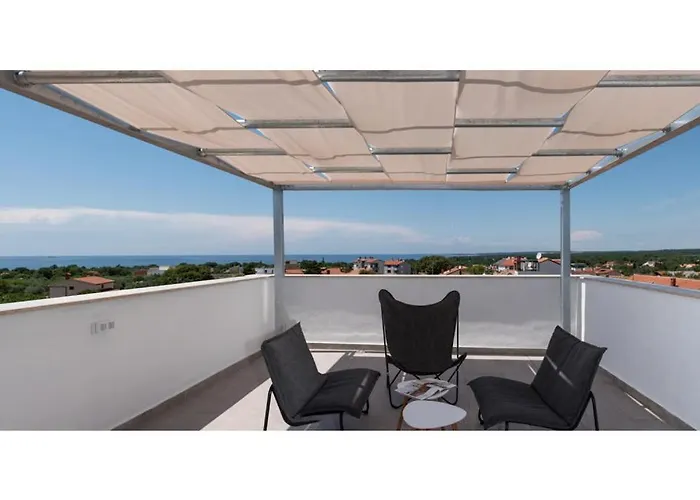 Moderno 3 Casa Vecchia Peroj