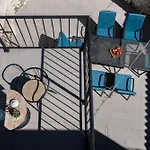 Moderno 3 Casa Vecchia *
