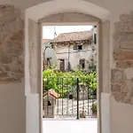 Moderno 3 Casa Vecchia