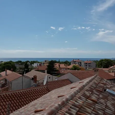 Moderno 3 Casa Vecchia Перой