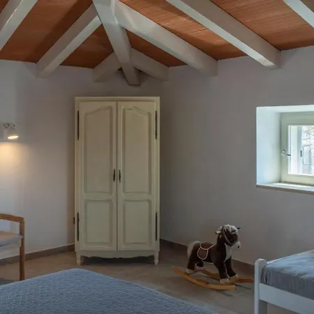Vila Moderno 3 Casa Vecchia Peroj
