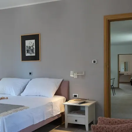 Moderno 3 Casa Vecchia