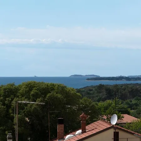 Moderno 3 Casa Vecchia * Peroj