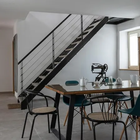 Moderno 3 Casa Vecchia فيلة